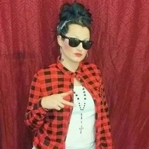 Meet your Posher, Beth